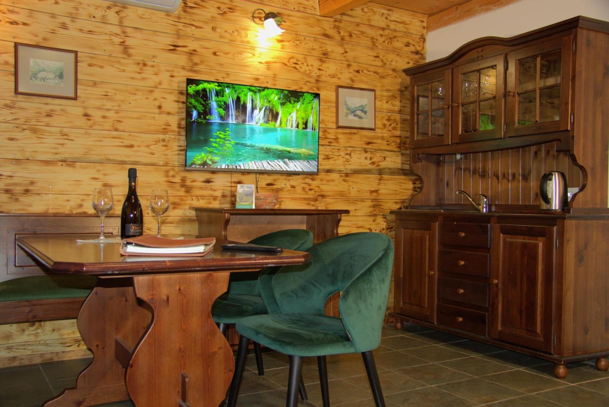 Pristava Lepena Village Екстер'єр фото